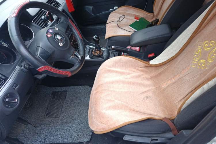 Used Volkswagen Bora 2014 1.6L Manual Fashion Edition