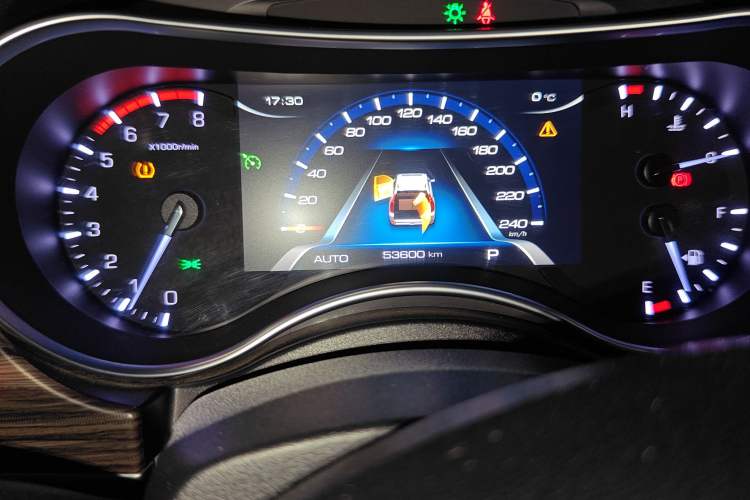 Used Haval H9 2017 2.0T Gasoline 4x4 Luxury 7-Seater
