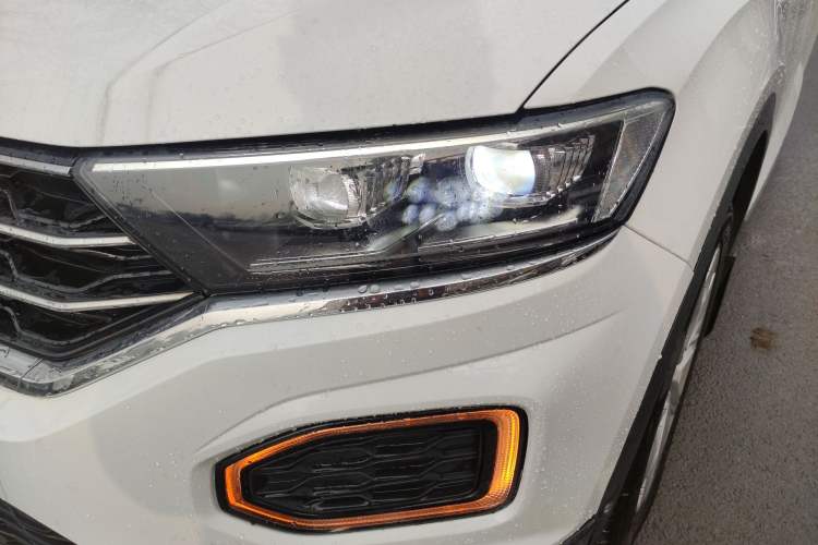 Used Volkswagen T-ROC 2019 230TSI DSG Two-Wheel-Drive Advanced Version China VI Standard