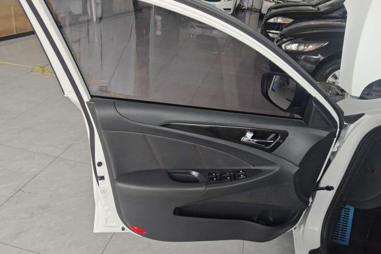 Used Changan Eado 2015 1.6L Automatic Junku Model China IV Standard