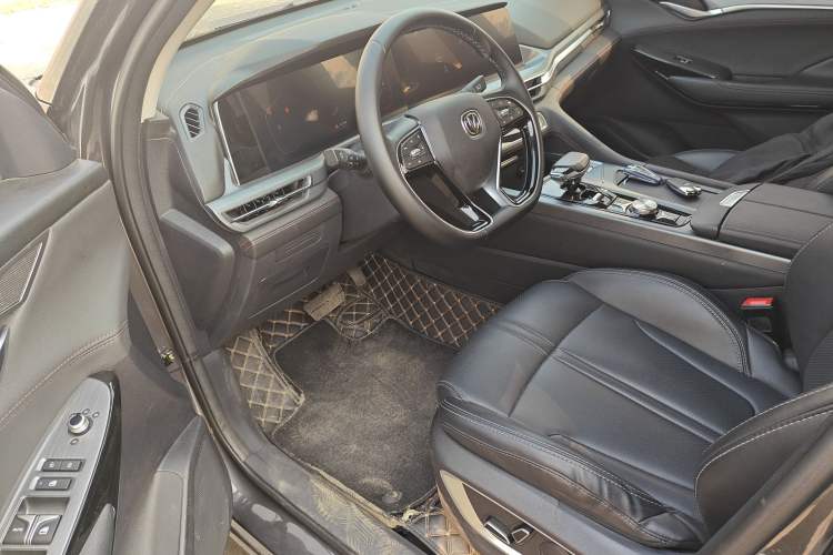 Used Changan CS75 PLUS 2022 1.5T Automatic Luxury Model