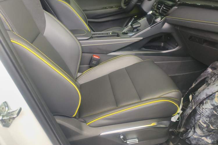 Used Lynk & Co 06 2023 Remix 1.5T Dynamic Halo
