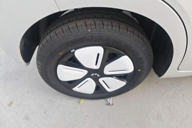 Used Wuling Hongguang MINIEV 2025 Four-Door Version Advanced Edition
