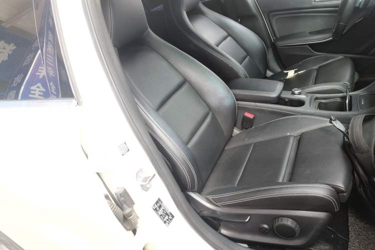 Used Mercedes-Benz GLA 2018 GLA 200 Fashion Model
