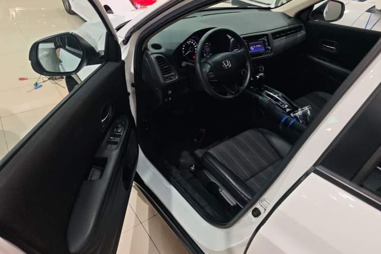 Used Honda Vezel 2017 1.8L CVT 2WD Elite Model
