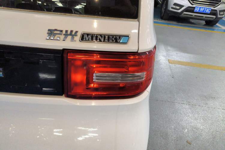 Used Wuling Hongguang MINIEV 2021 Macaron Premium Model – Lithium-NMC