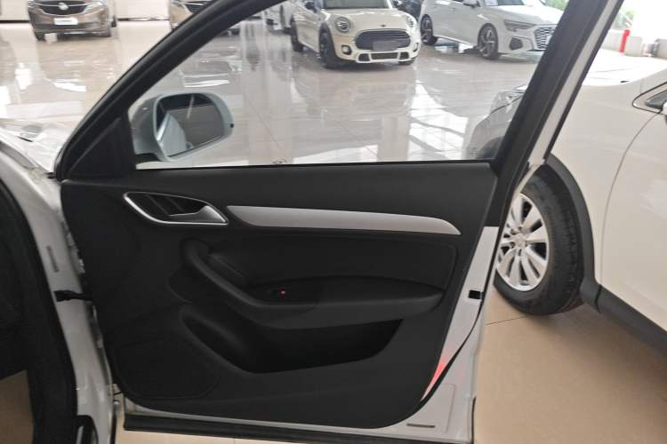 Used Audi Q3 2017 35 TFSI Fashion Model