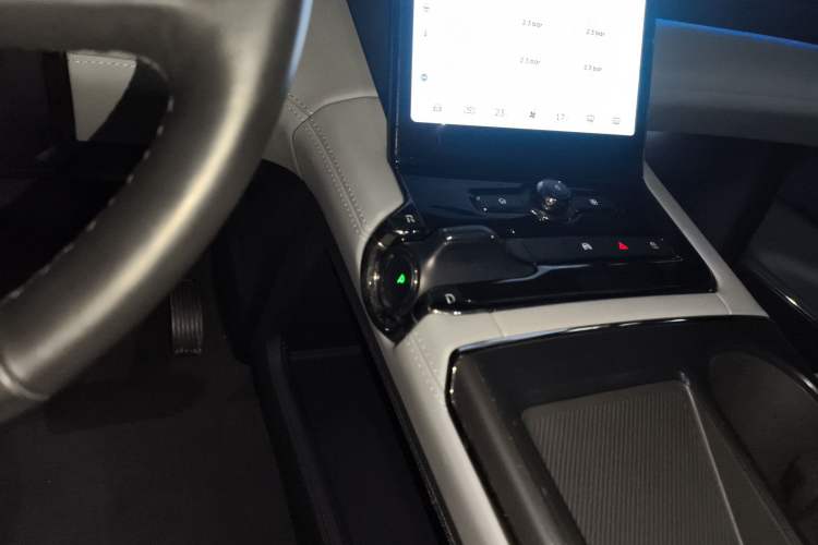 Used Nio ES8 2022 75 kWh Signature Edition Six-Seater