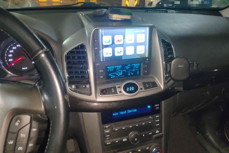 Used Chevrolet Captiva 2015 2.4L 4x4 Flagship Edition 7-Seater