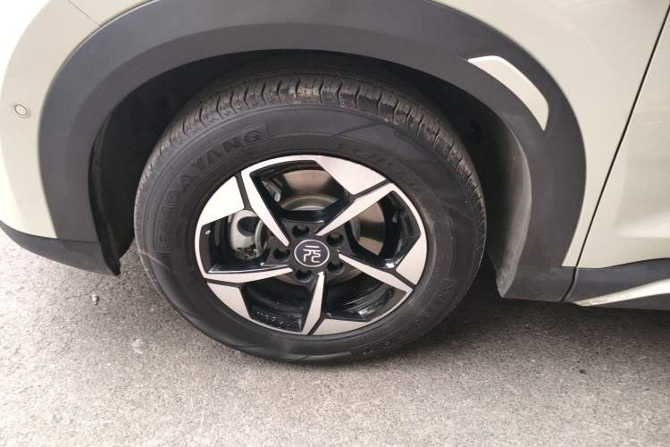 Used BYD Yuan UP 2025 Intelligent Driving Version 401 km Leading Edition