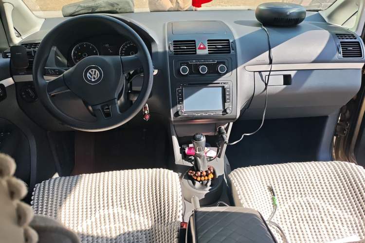 Used Volkswagen Touran 2015 1.4T Manual Fashion Edition 5-Seater
