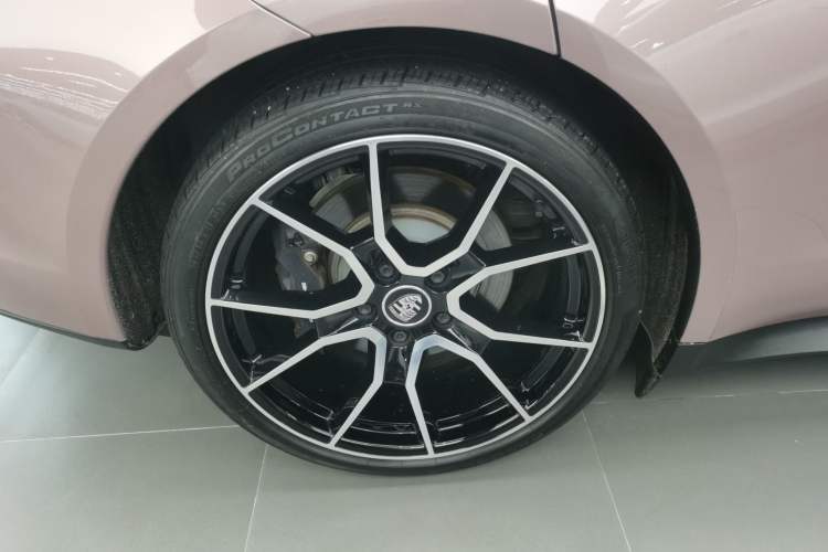 Used Porsche Taycan 2022-Year Updated Taycan