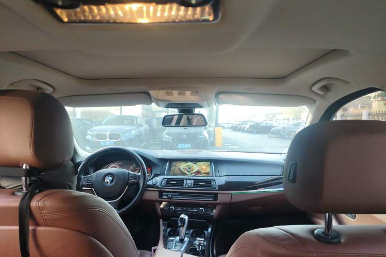 Used BMW 5 Series 2017 525Li Leading Model
