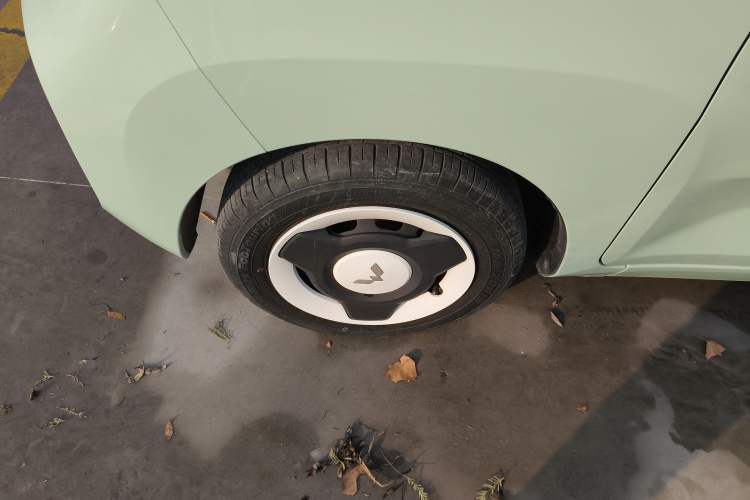 Used Wuling Hongguang MINIEV 2021 Macaron Fashion Model Lithium Iron Phosphate
