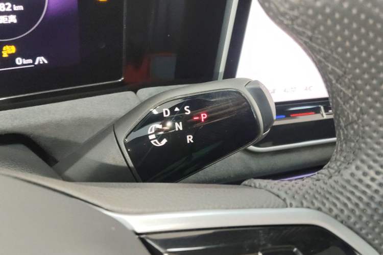 Used Volkswagen Tiguan L 2024 PRO 380TSI Four-Wheel Drive R-Line Prestige Edition
