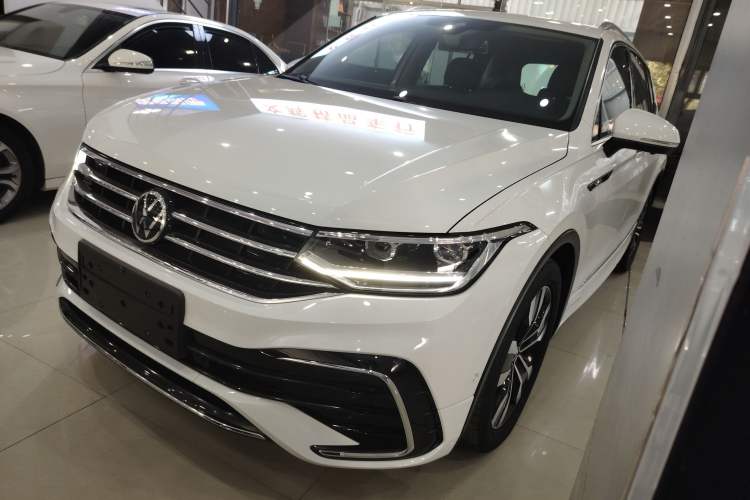 Used Volkswagen Tiguan L 2023 330TSI Automatic Two-Wheel Drive R-Line Enjoyment Edition
