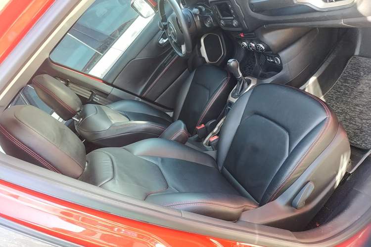 Used  Renegade 2016 1.4T Automatic Jingneng Edition
