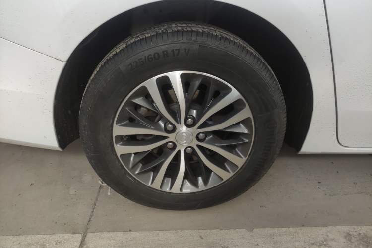 Used Buick GL8 2021 ES Landtrek 653T Comfort Edition
