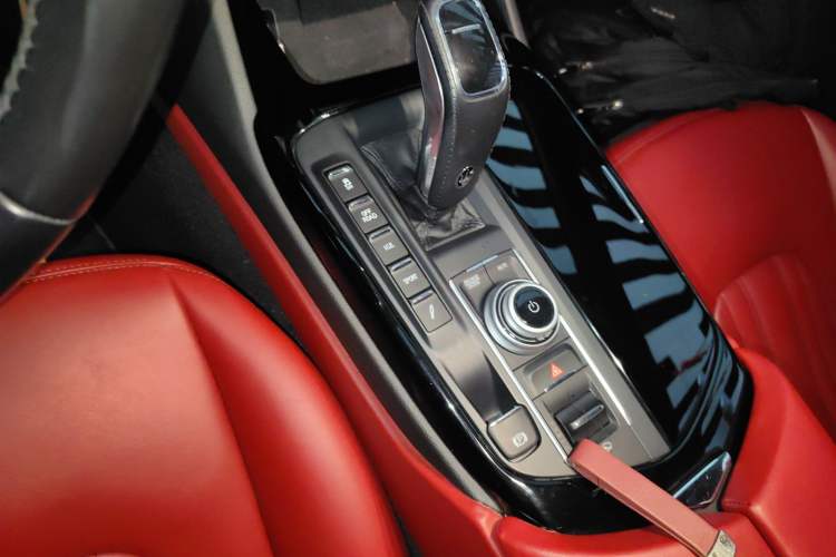 Used Maserati Levante 2022 2.0T GT Sharp Edition
