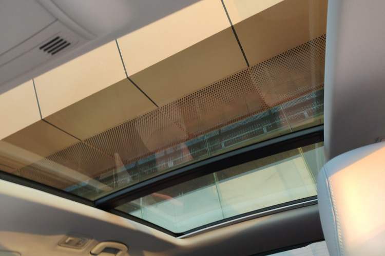 Used Volkswagen Tharu 2023 300TSI Two-Wheel-Drive Full Moon Edition