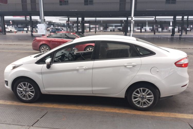 Used Ford Fiesta 2013 Sedan 1.5L Automatic Fashion Edition