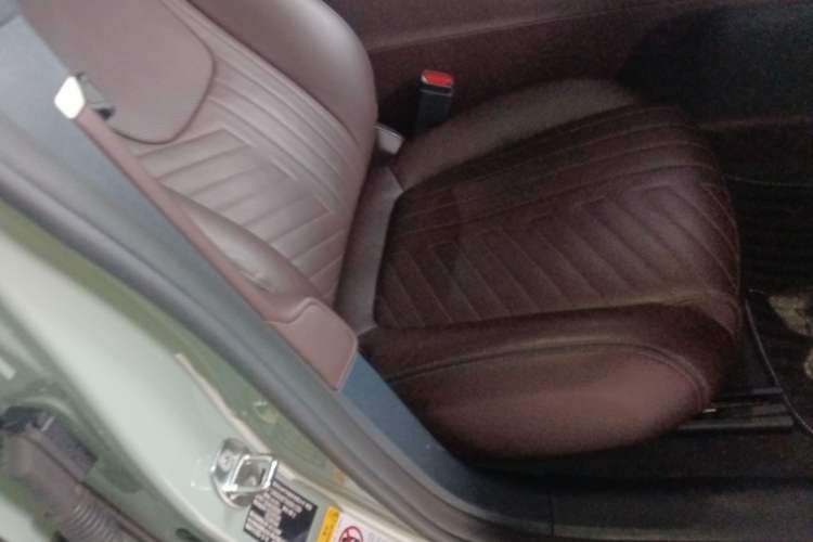 Used  11 2022 Ultra-Long Range Dual-Motor Luxury Edition 4 Seats