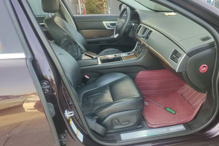 Used Jaguar XF 2014 XF 2.0T Prestige Edition