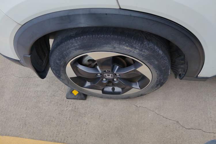 Used Honda Vezel 2017 1.8L CVT Front-Wheel Drive Pioneer Edition
