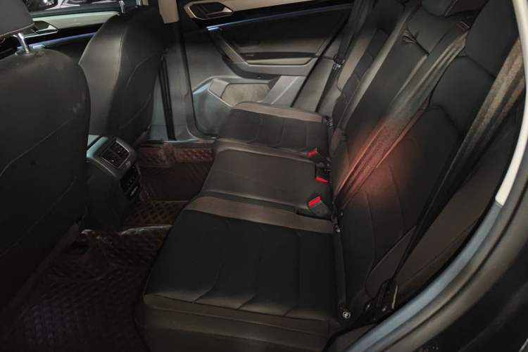 Used Volkswagen Tayron 2021 280TSI Two-Wheel Drive Luxury Smart Connectivity Version