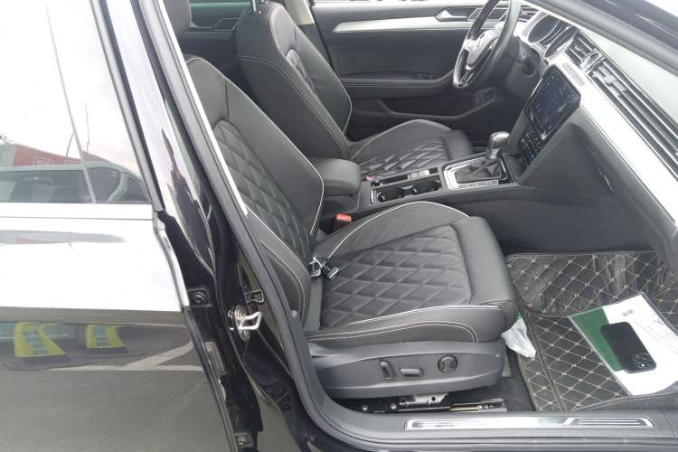 Used Volkswagen Magotan GTE Plug-in Hybrid 2020 GTE Prestige Model
