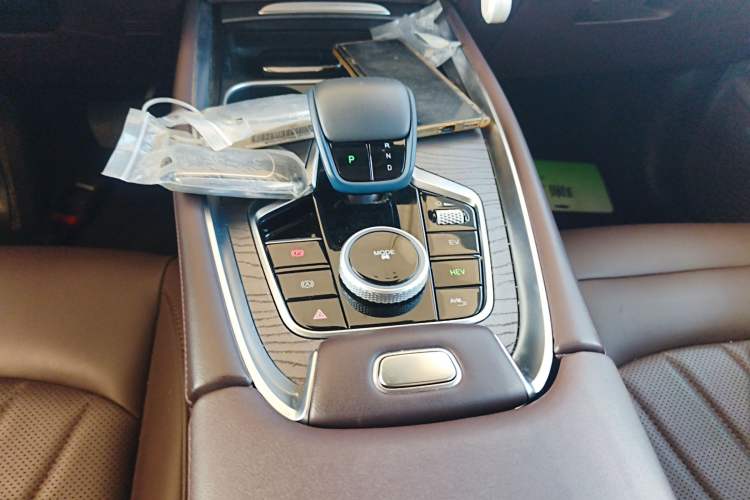 Used Chery Tiggo 8 PRO New Energy 2023 Champion Edition 1.5T 100km King's Version
