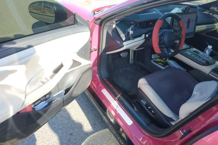 Used  SU7 2024 Four-Wheel Drive Ultra-Long Range Advanced Intelligent Driving Max Edition