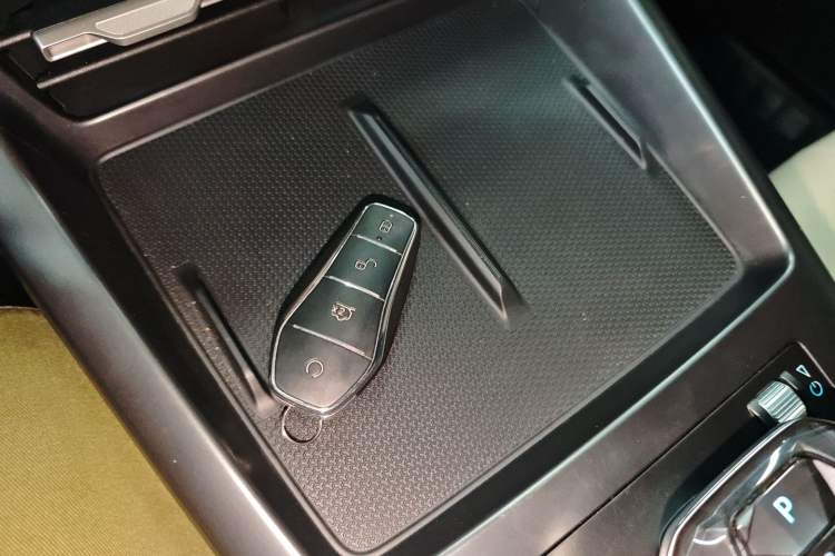 Used BYD Qin PLUS 2025 DM-i Smart Drive 55KM Leading Model
