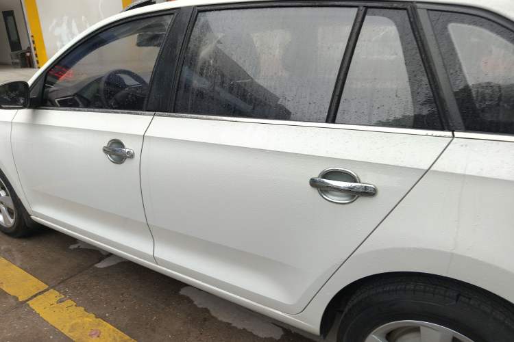 Used Skoda Rapid Spaceback 2018 1.6L Automatic Comfort Edition