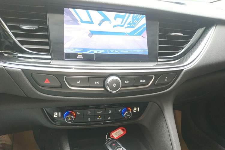 Used Buick Regal 2020 552T Luxury Version
