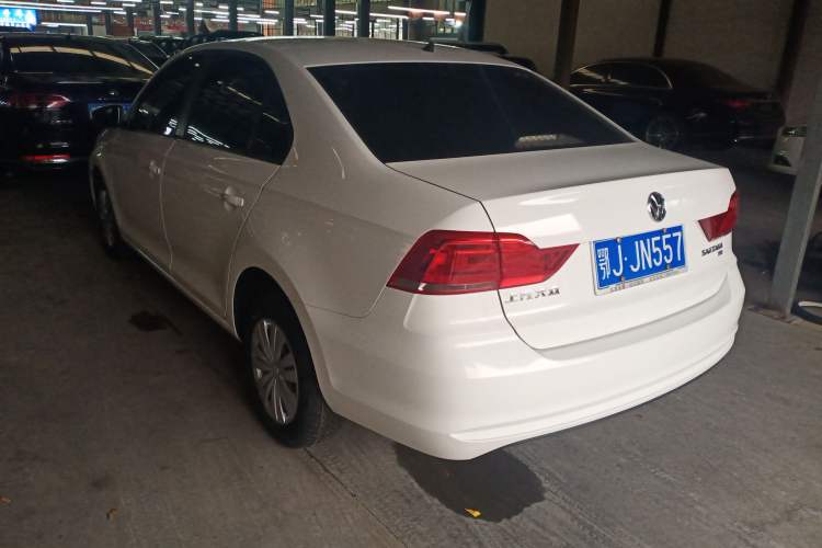 Used Volkswagen Santana 2016 1.6L Automatic Fashion Edition