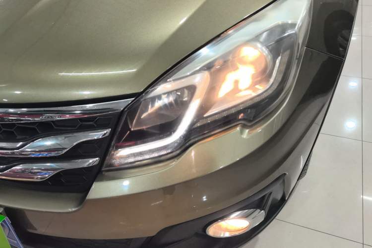 Used GAC Trumpchi GS5 Super 2015 2.0L Automatic Two-Wheel Drive Luxury Navigation Edition
