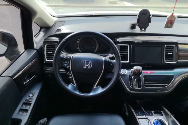 Used Honda Elysion 2016 2.4L Classic Edition
