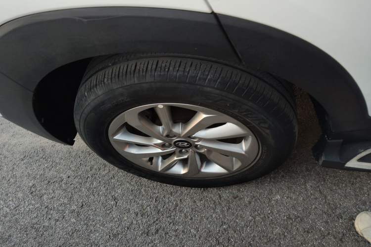 Used Hyundai Tucson 2018 1.6T Dual-Clutch Two-Wheel Drive 15th Anniversary Special Edition