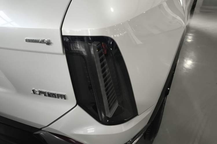 Used Cadillac OPTIQ 2024 Four-Wheel Drive Long-Range Version