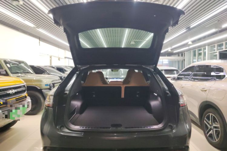 Used Hima Luxeed R7 2024 All-Electric 736 km Ultra