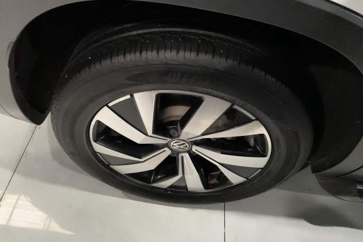 Used Volkswagen Tayron 2020 330TSI Two-Wheel Drive Luxury Smart Connectivity Version
