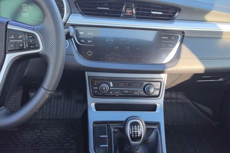 Used Geely Auto Emgrand 2018 1.5L Manual Upward Connect Edition