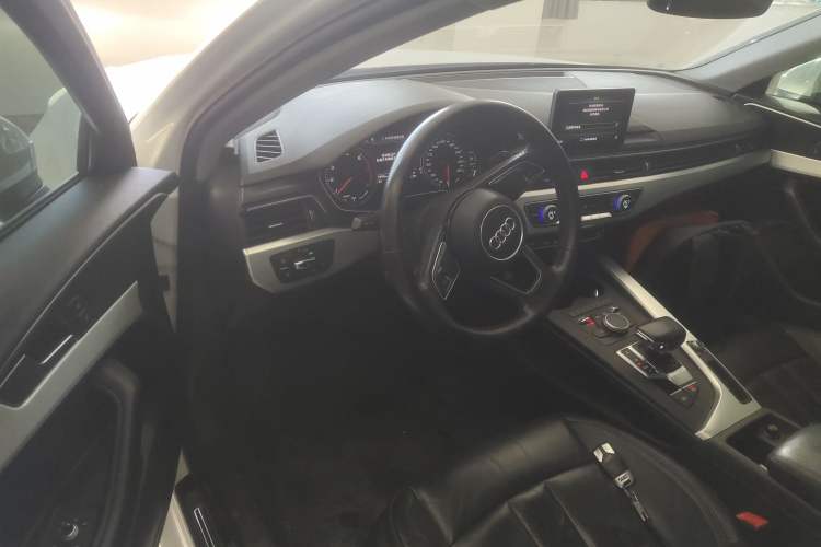 Used Audi A4L 2017 40 TFSI Style Edition
