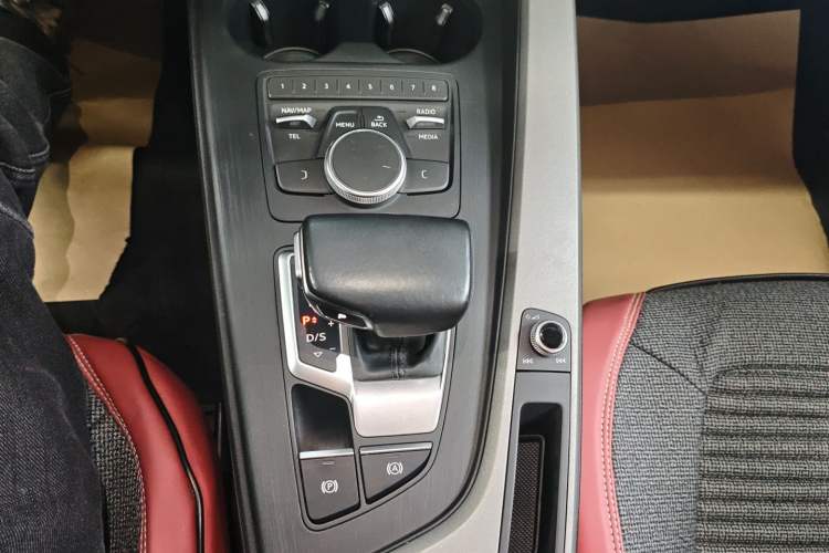 Used Audi A4L 2018 30th Anniversary Edition 40 TFSI Trendy Model