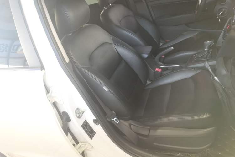 Used Hyundai Elantra 2016 1.4T Dual-Clutch Xuan Dong · Dynamic Version
