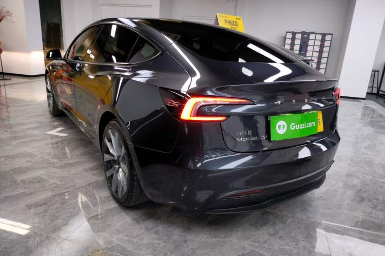 Used Tesla Model 3 2023 Long-Range All-Wheel-Drive Version
