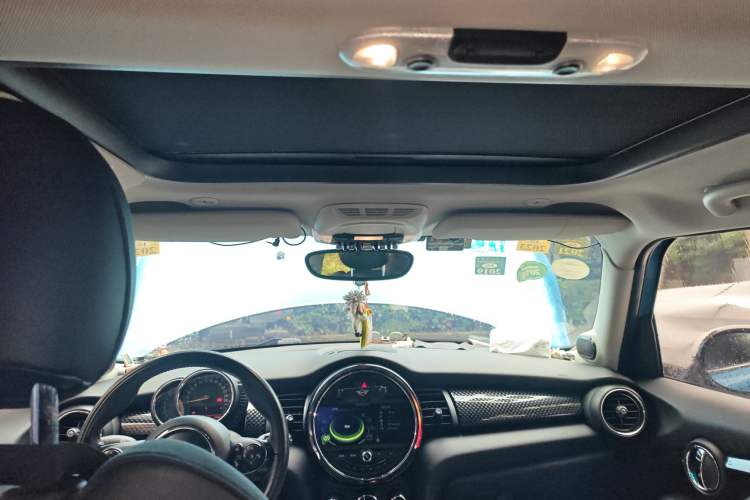 Used MINI MINI 2015 2.0T COOPER S Five-Door Edition