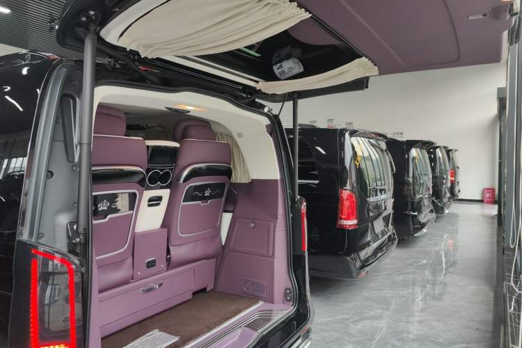 Used Mercedes-Benz V-Class 2022 V 260 L Long Wheelbase Prestige Edition
