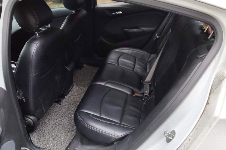 Used Chevrolet Cruze 2017 1.5L Automatic Pioneer Sunroof Edition